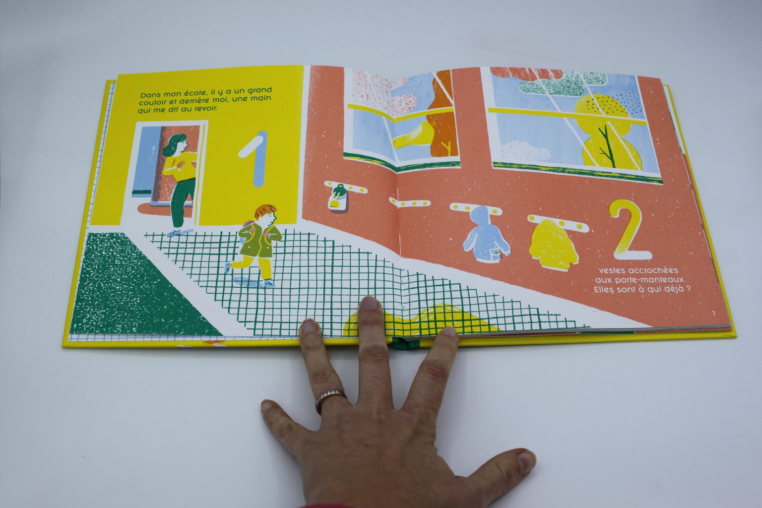 a fait grand bruit 4 lettres